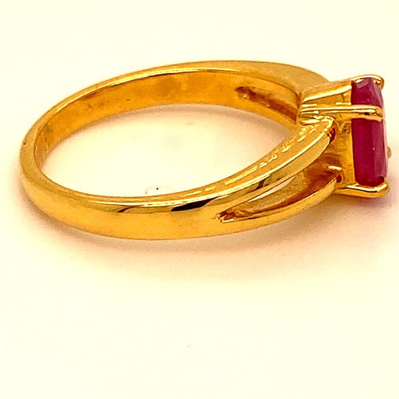 Burmese Ruby 1.32ct Solid 18K Yellow Gold Ring - Picture 3 of 7
